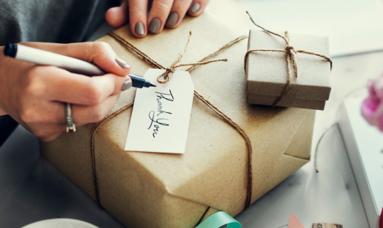 Beri Kejutan untuk Orang Tersayang dengan Kirim Paket Ini